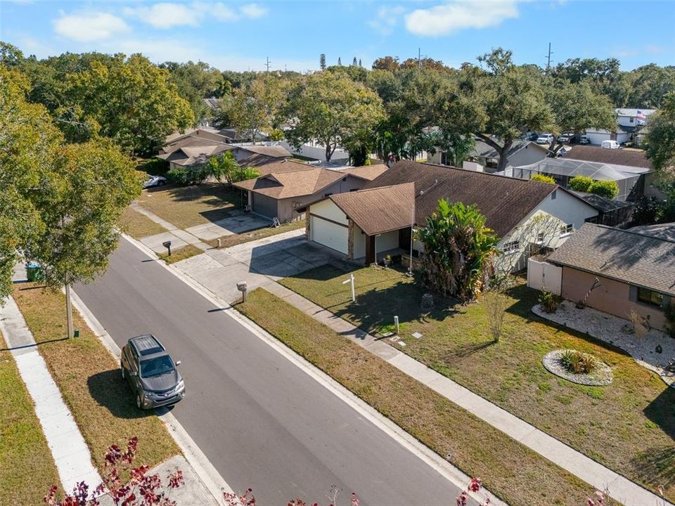 For Sale: $415,000 (3 beds, 2 baths, 1789 Square Feet)