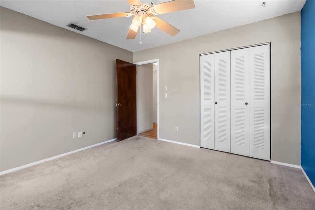 For Sale: $415,000 (3 beds, 2 baths, 1789 Square Feet)