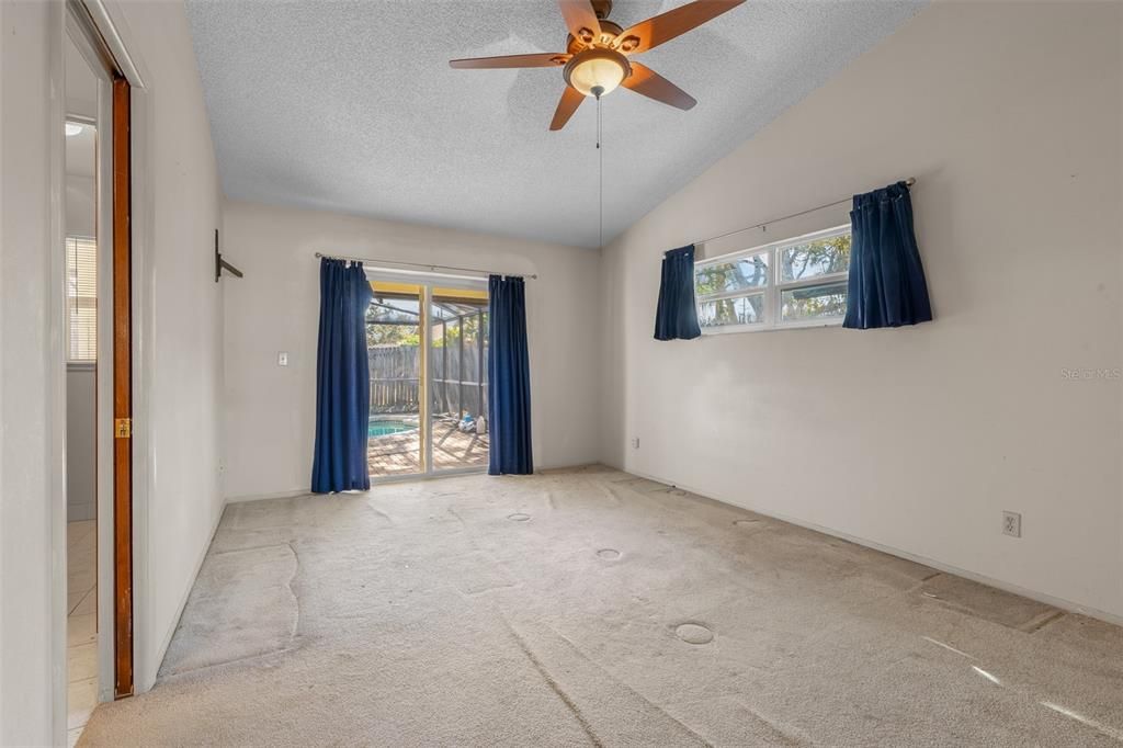 For Sale: $415,000 (3 beds, 2 baths, 1789 Square Feet)