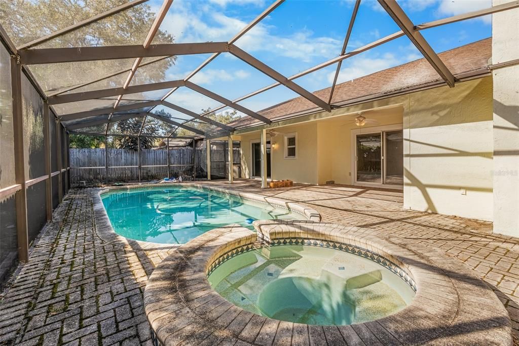 For Sale: $415,000 (3 beds, 2 baths, 1789 Square Feet)