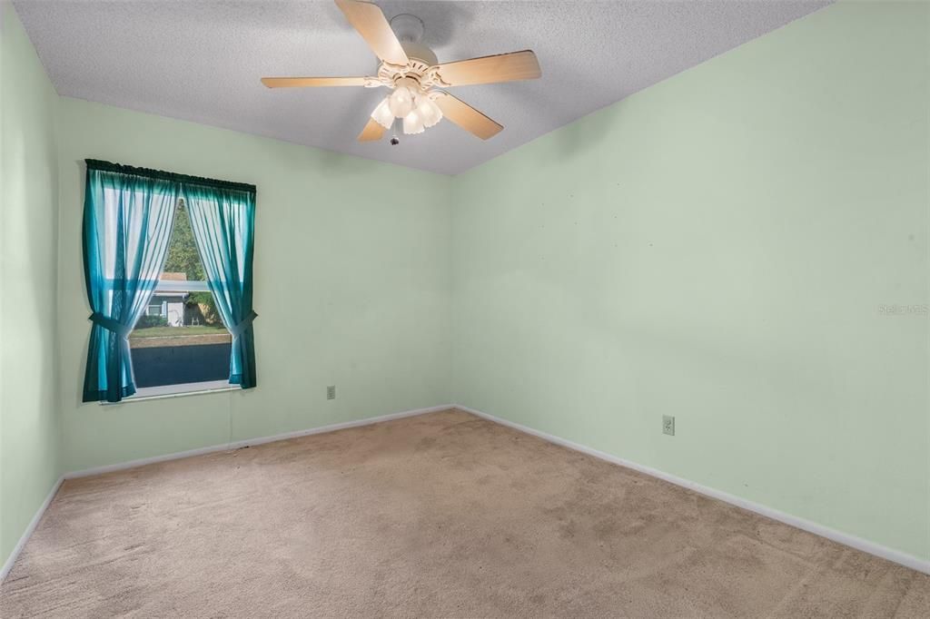 For Sale: $415,000 (3 beds, 2 baths, 1789 Square Feet)