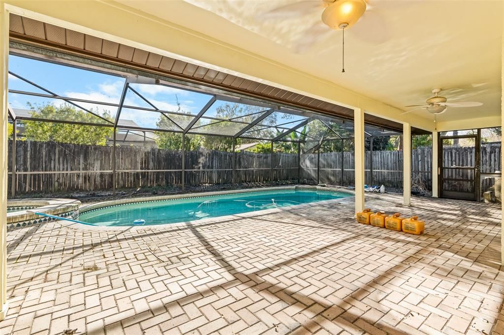 For Sale: $415,000 (3 beds, 2 baths, 1789 Square Feet)