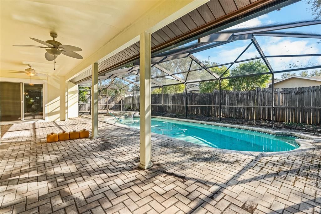 For Sale: $415,000 (3 beds, 2 baths, 1789 Square Feet)