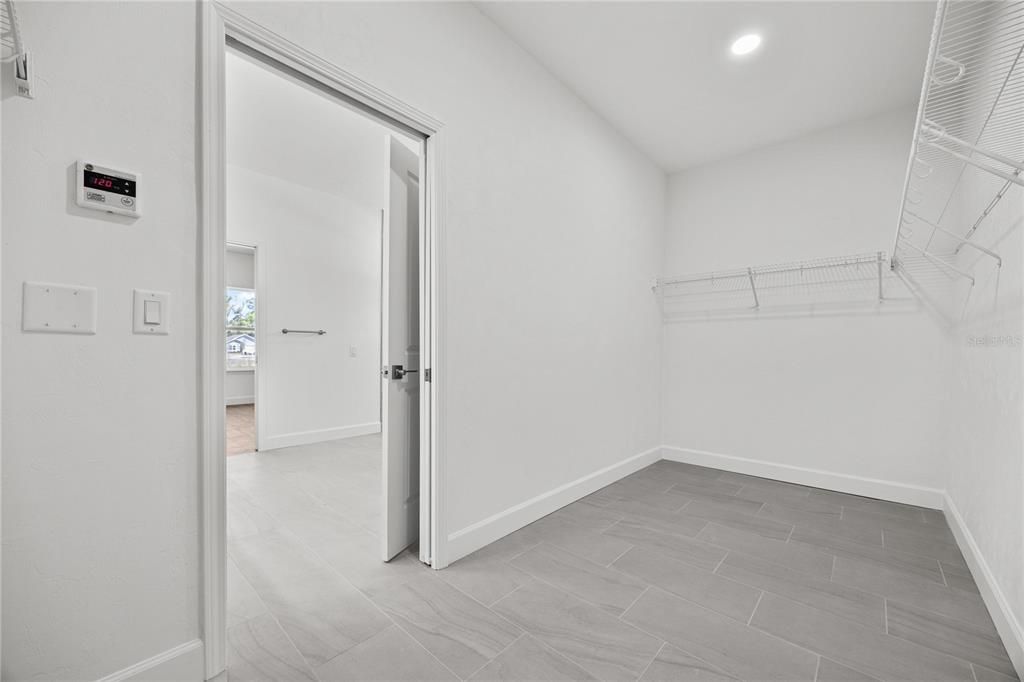 待售: $467,900 (3 贝兹, 2 浴室, 1900 平方英尺)