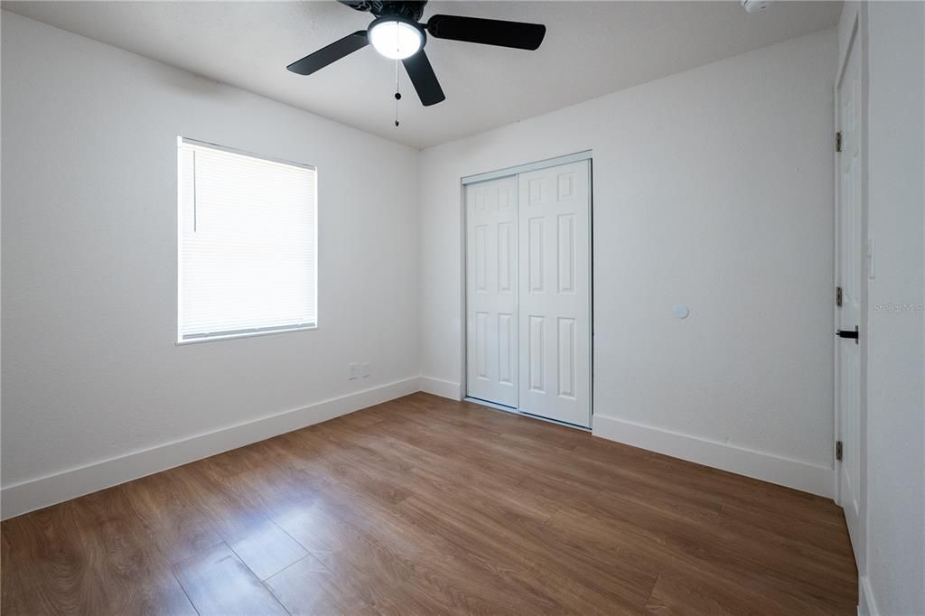 待售: $359,000 (4 贝兹, 2 浴室, 1684 平方英尺)