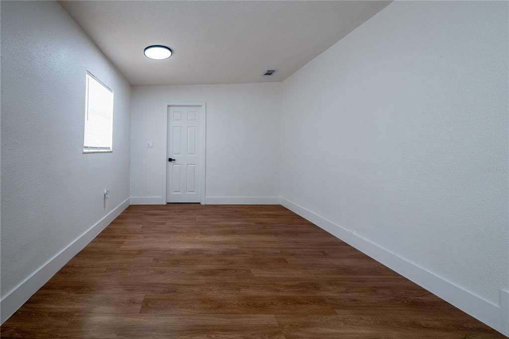 待售: $359,000 (4 贝兹, 2 浴室, 1684 平方英尺)