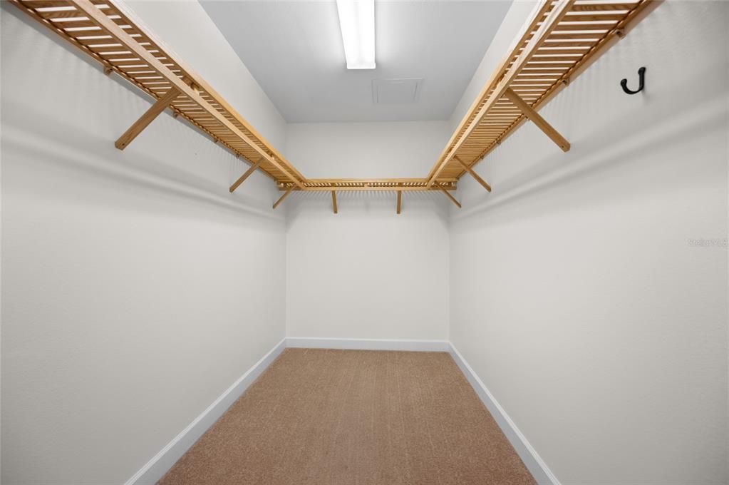 For Rent: $2,600 (3 beds, 2 baths, 1686 Square Feet)