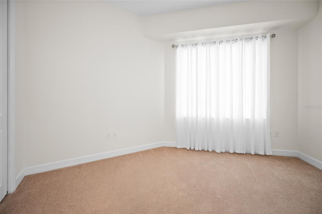 For Rent: $2,600 (3 beds, 2 baths, 1686 Square Feet)