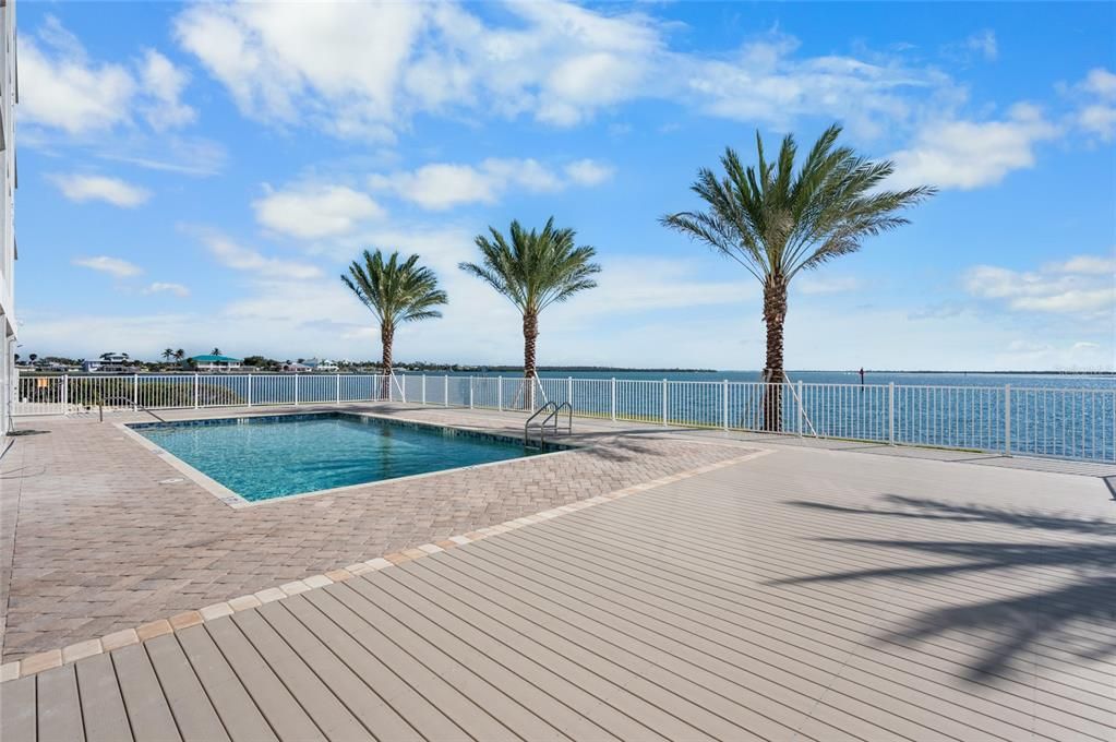 For Rent: $2,600 (3 beds, 2 baths, 1686 Square Feet)