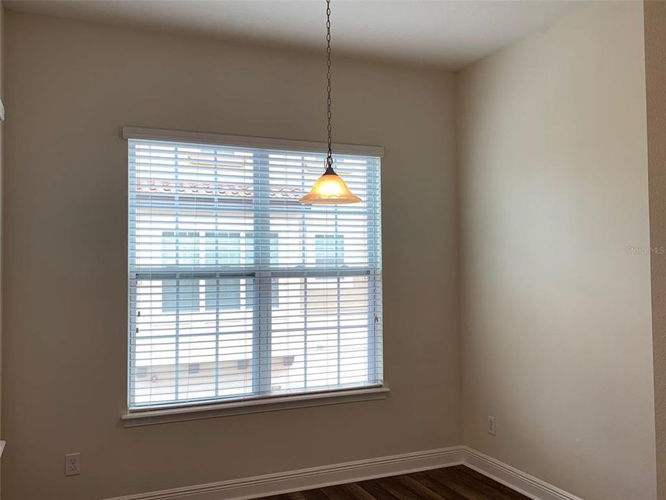 出租: $2,800 (4 贝兹, 3 浴室, 2168 平方英尺)