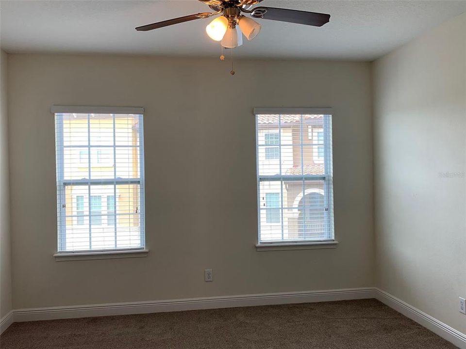 出租: $2,800 (4 贝兹, 3 浴室, 2168 平方英尺)