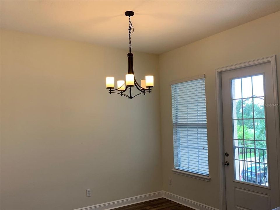 出租: $2,800 (4 贝兹, 3 浴室, 2168 平方英尺)