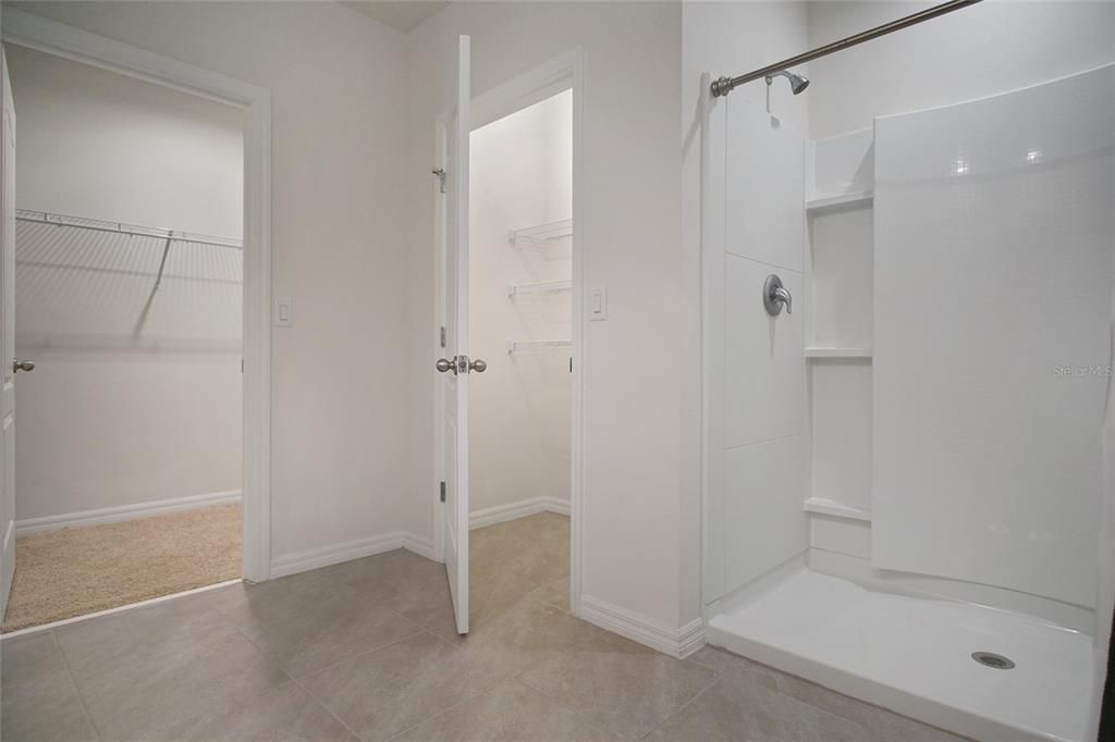 В аренду: $2,100 (4 спален, 2 ванн, 2078 Квадратных фут)