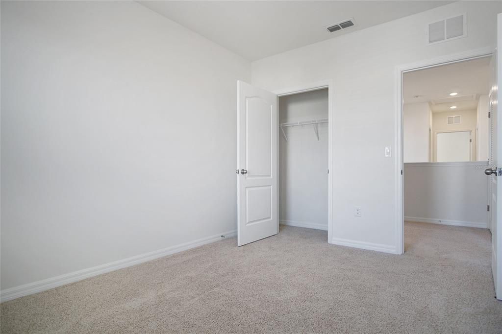 В аренду: $2,100 (4 спален, 2 ванн, 2078 Квадратных фут)