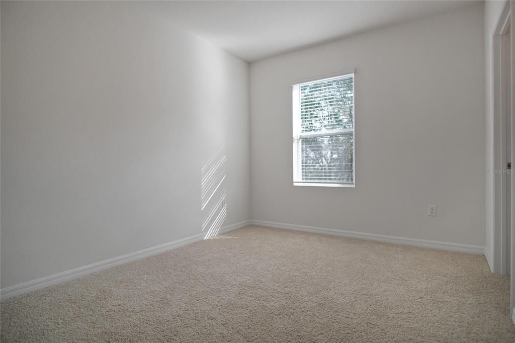 В аренду: $2,100 (4 спален, 2 ванн, 2078 Квадратных фут)