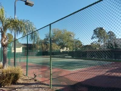 For Sale: $229,900 (2 beds, 2 baths, 1060 Square Feet)