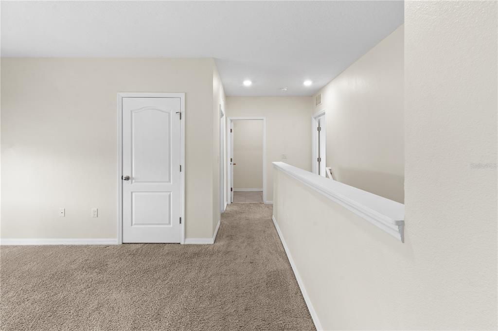 For Sale: $399,900 (6 beds, 3 baths, 2696 Square Feet)