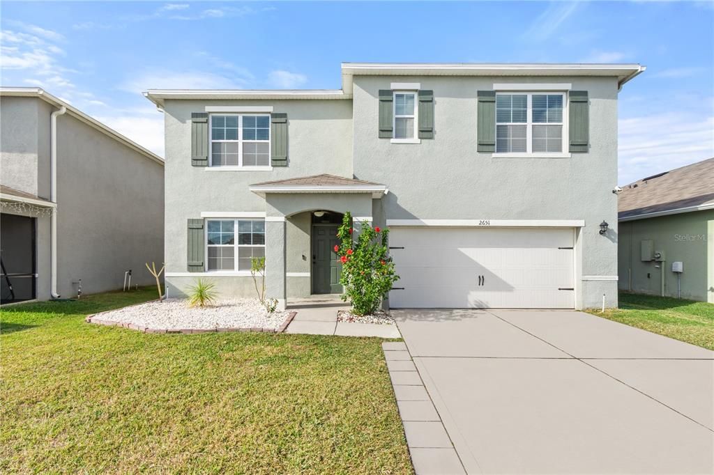 For Sale: $399,900 (6 beds, 3 baths, 2696 Square Feet)