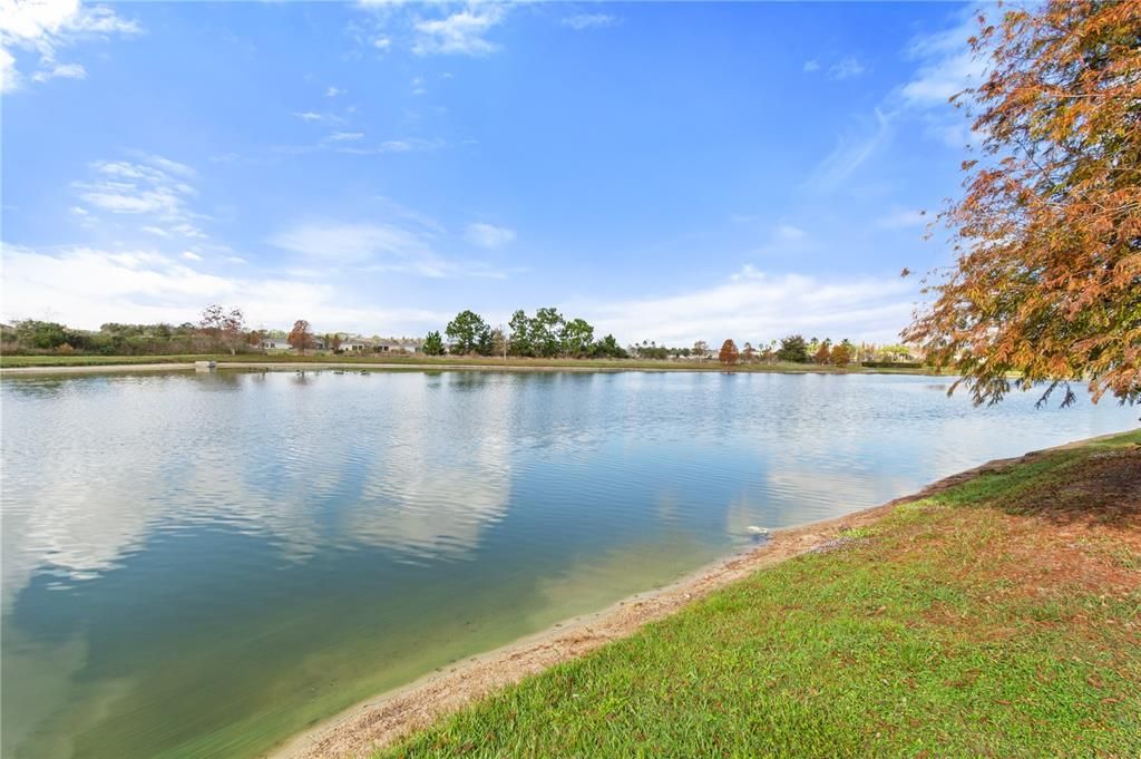 For Sale: $399,900 (6 beds, 3 baths, 2696 Square Feet)