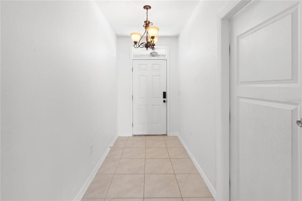 For Sale: $399,900 (6 beds, 3 baths, 2696 Square Feet)