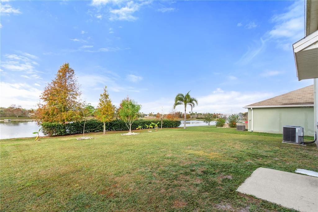 For Sale: $399,900 (6 beds, 3 baths, 2696 Square Feet)