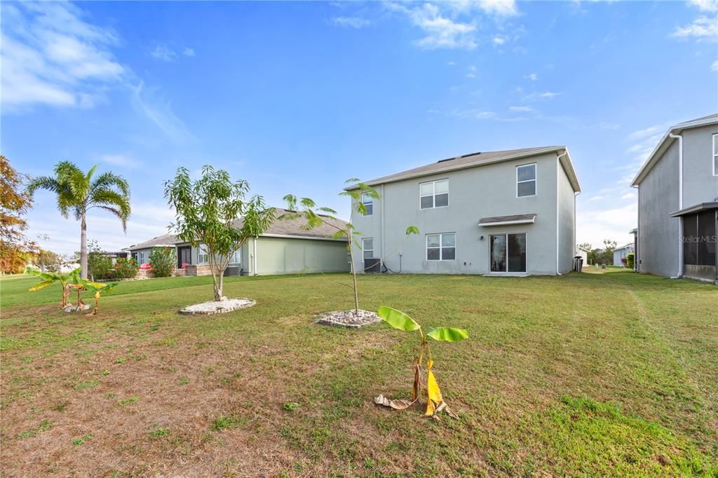 For Sale: $399,900 (6 beds, 3 baths, 2696 Square Feet)