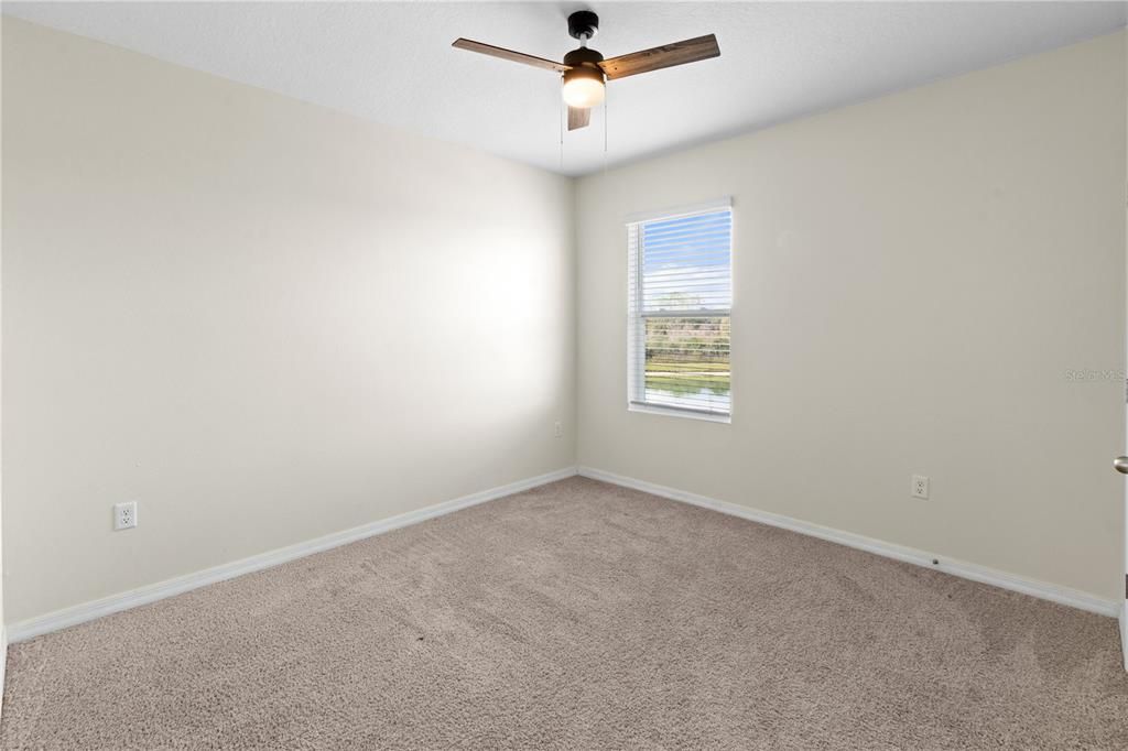 For Sale: $399,900 (6 beds, 3 baths, 2696 Square Feet)