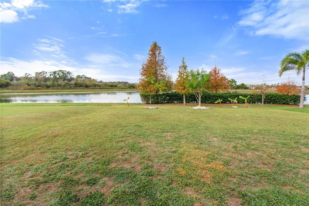 For Sale: $399,900 (6 beds, 3 baths, 2696 Square Feet)