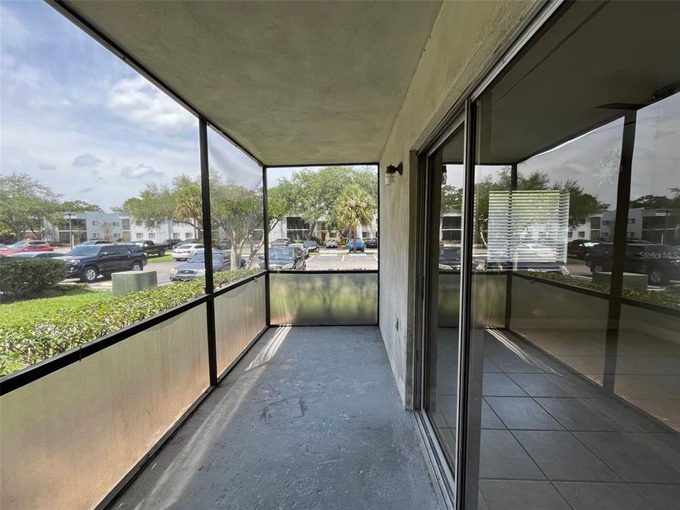 В аренду: $1,675 (2 спален, 2 ванн, 950 Квадратных фут)