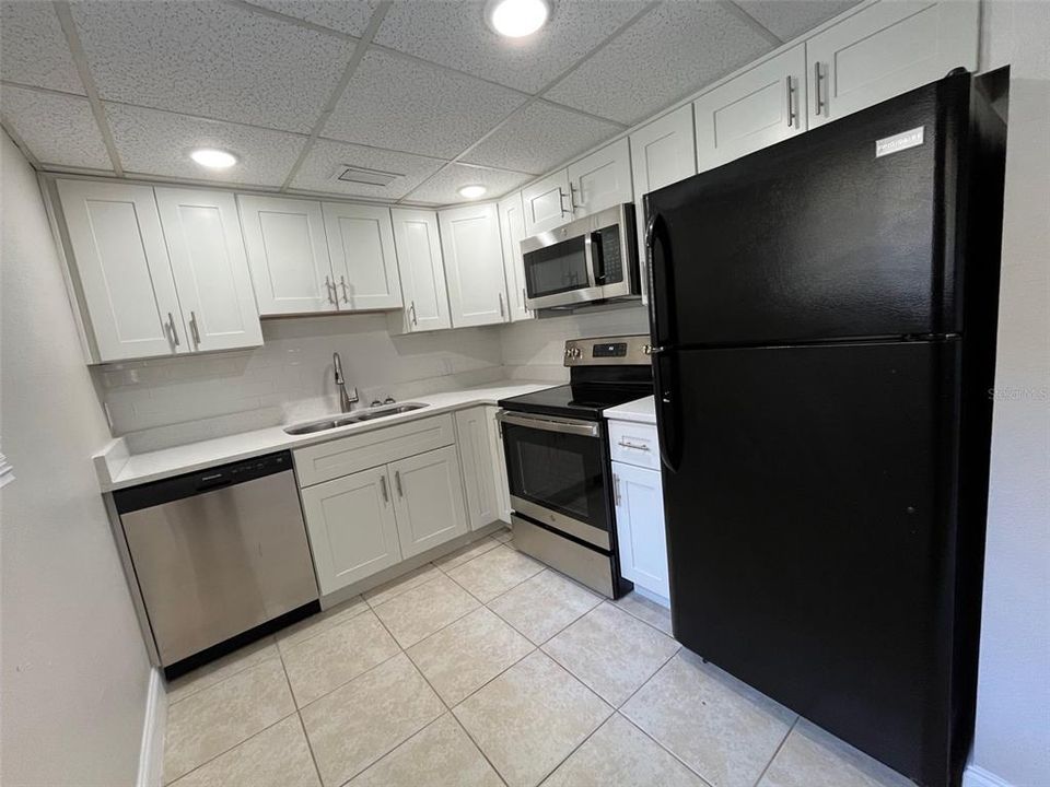 В аренду: $1,675 (2 спален, 2 ванн, 950 Квадратных фут)