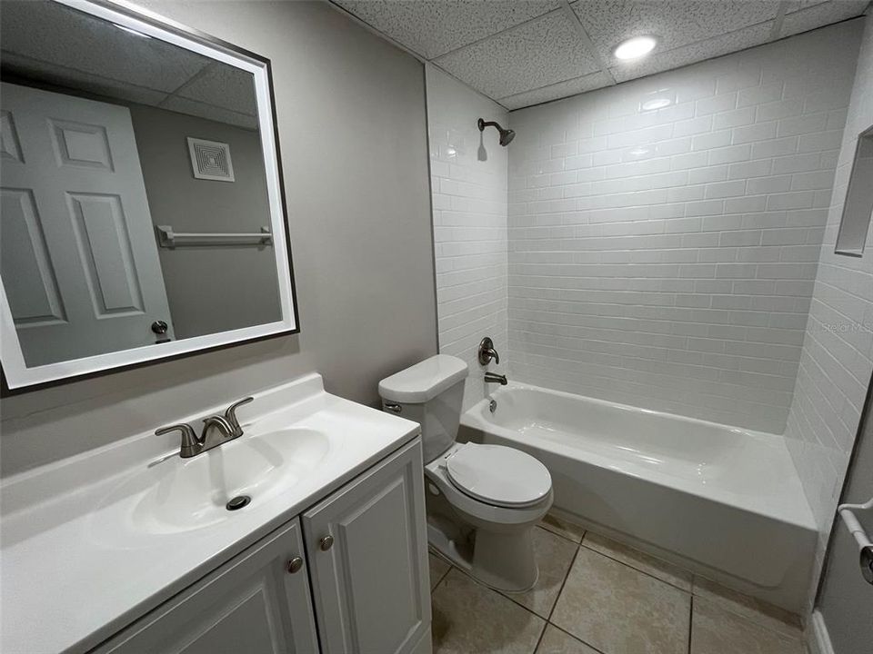 В аренду: $1,675 (2 спален, 2 ванн, 950 Квадратных фут)