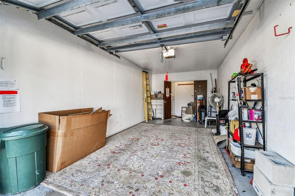 待售: $189,700 (1 贝兹, 1 浴室, 735 平方英尺)