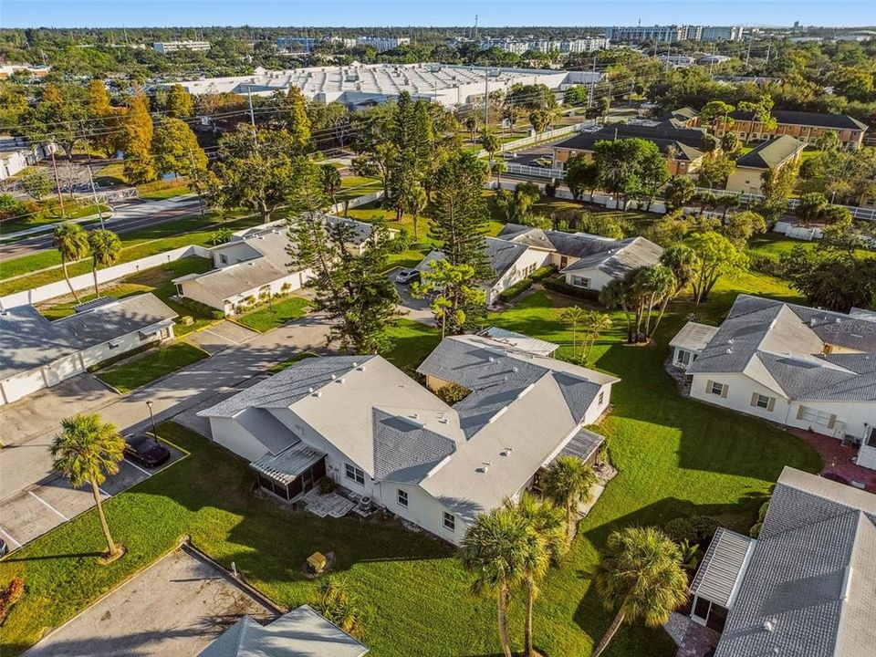 待售: $189,700 (1 贝兹, 1 浴室, 735 平方英尺)