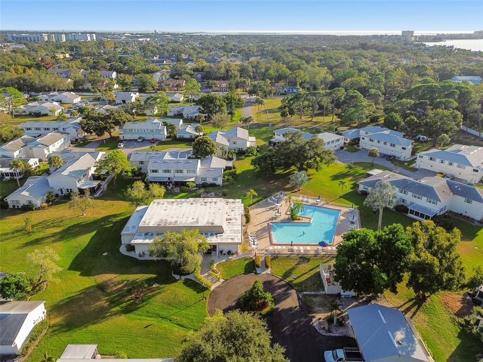 待售: $189,700 (1 贝兹, 1 浴室, 735 平方英尺)