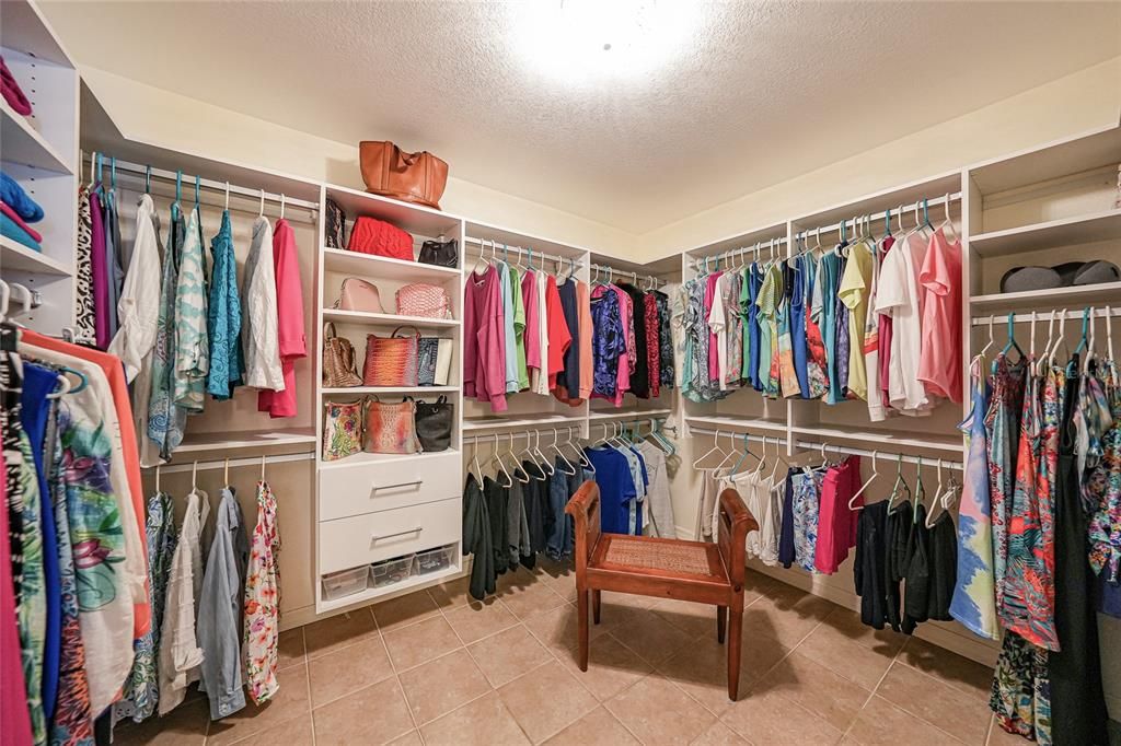 En Venta: $525,000 (3 camas, 2 baños, 2246 Pies cuadrados)