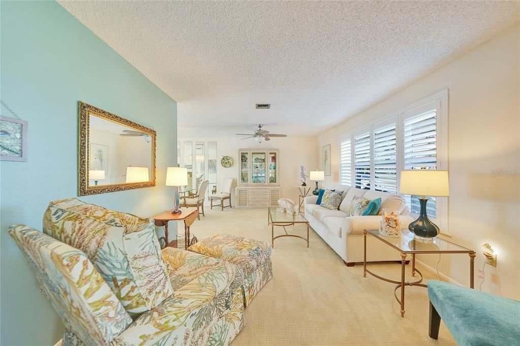 En Venta: $525,000 (3 camas, 2 baños, 2246 Pies cuadrados)