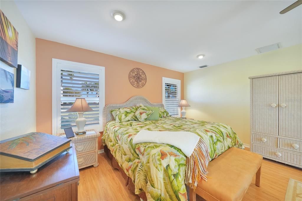 En Venta: $525,000 (3 camas, 2 baños, 2246 Pies cuadrados)