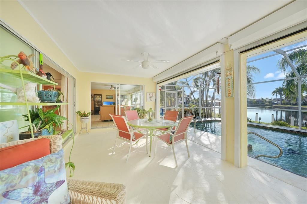 En Venta: $525,000 (3 camas, 2 baños, 2246 Pies cuadrados)