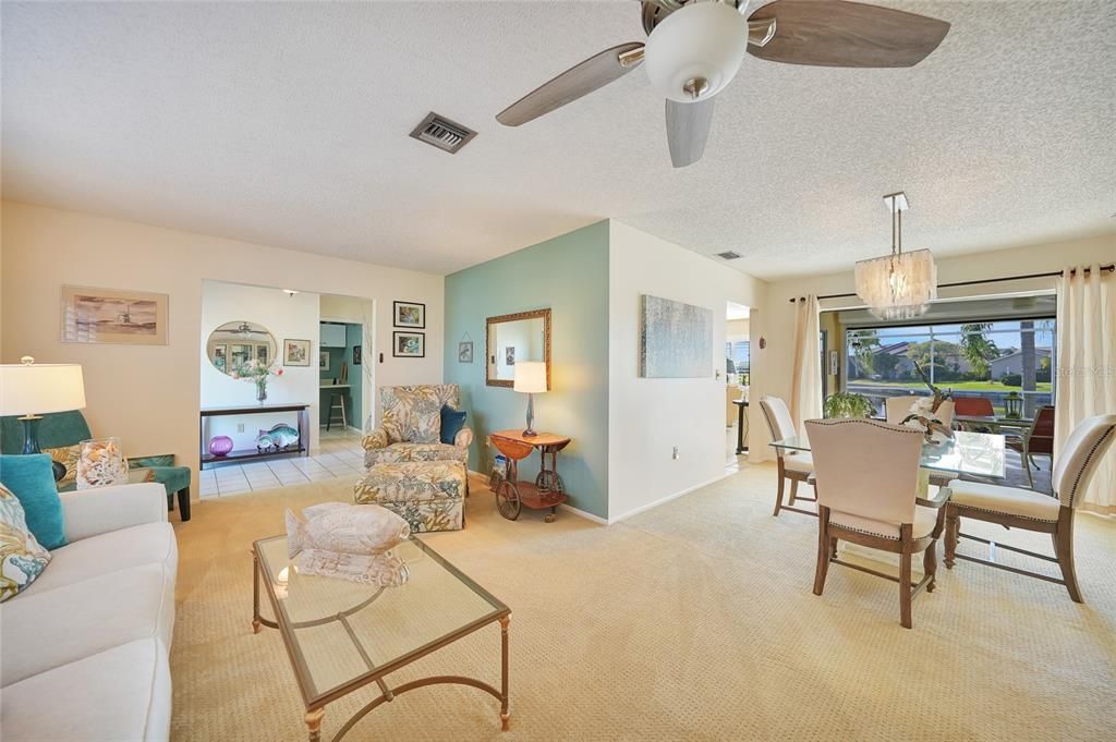 En Venta: $525,000 (3 camas, 2 baños, 2246 Pies cuadrados)