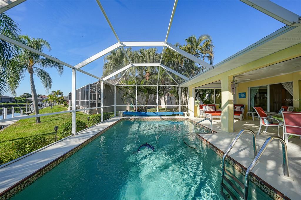 En Venta: $525,000 (3 camas, 2 baños, 2246 Pies cuadrados)