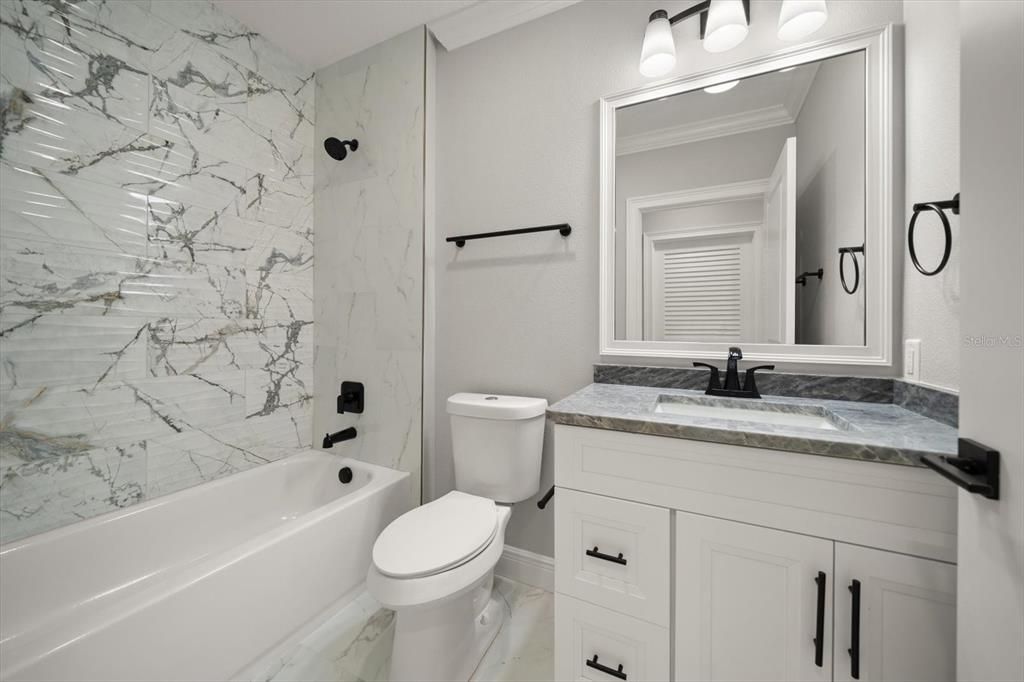 For Sale: $1,015,000 (3 beds, 2 baths, 1965 Square Feet)