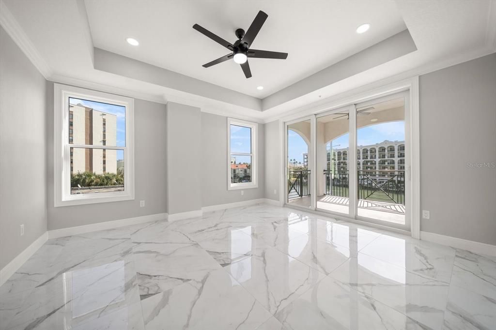 For Sale: $1,015,000 (3 beds, 2 baths, 1965 Square Feet)