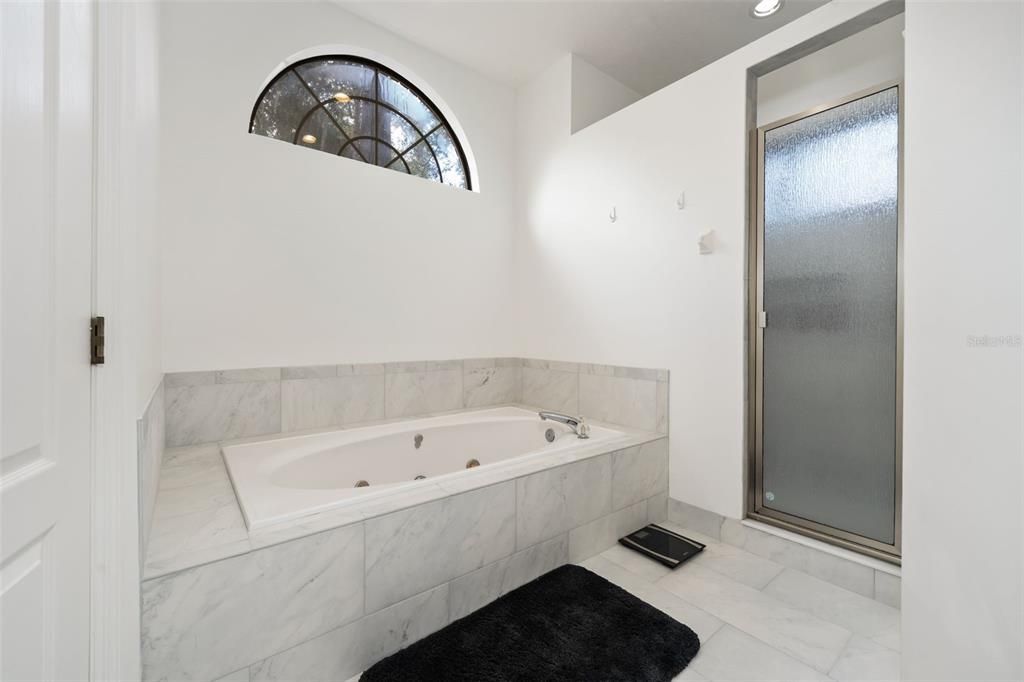 待售: $620,000 (4 贝兹, 3 浴室, 2540 平方英尺)