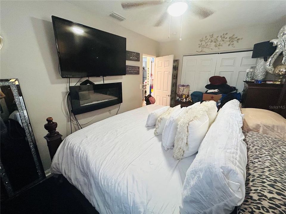 En Venta: $315,000 (3 camas, 1 baños, 955 Pies cuadrados)