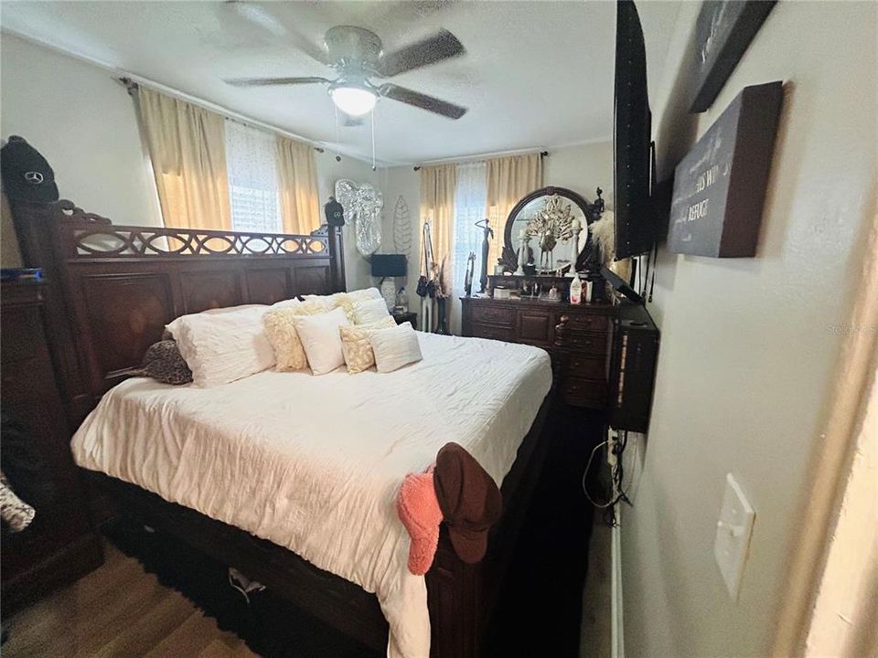 En Venta: $315,000 (3 camas, 1 baños, 955 Pies cuadrados)