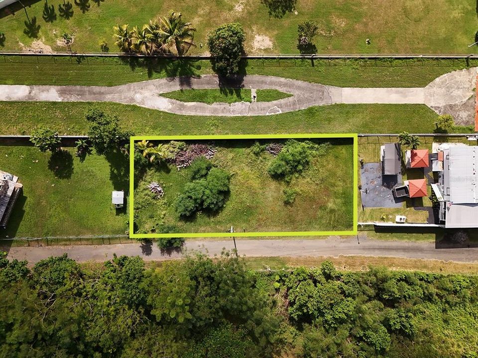 En Venta: $275,000 (0.22 acres)