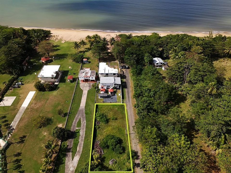 En Venta: $275,000 (0.22 acres)