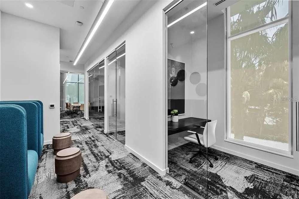 For Sale: $1,590,000 (2 beds, 2 baths, 1578 Square Feet)