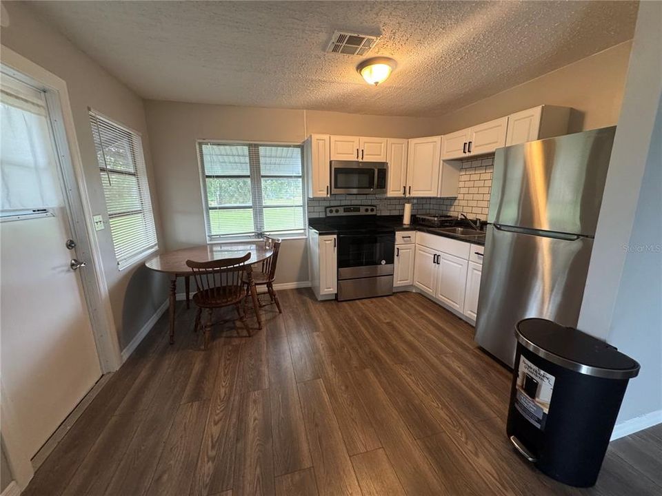 En Venta: $149,000 (3 camas, 2 baños, 840 Pies cuadrados)