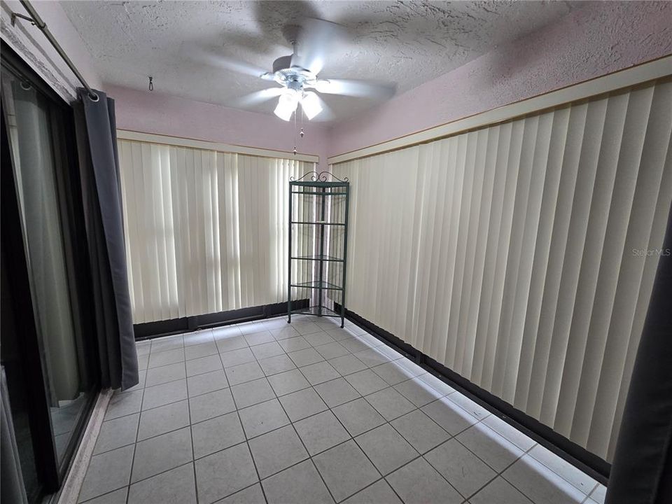 For Rent: $1,450 (2 beds, 2 baths, 1103 Square Feet)